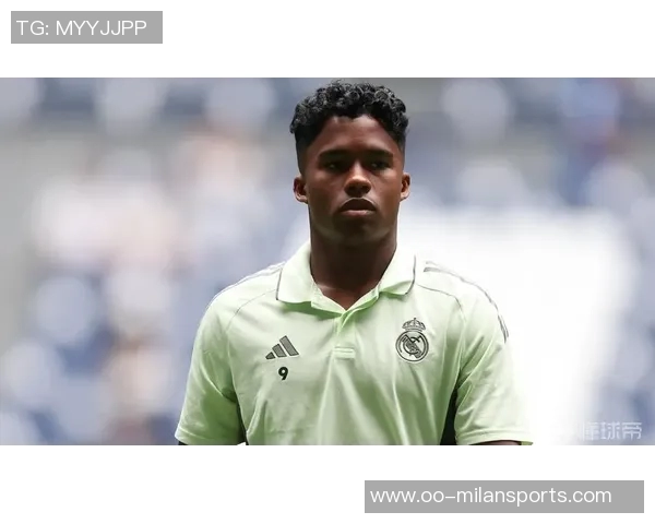 西媒报道恩德里克或冬窗离队里昂全力争取租借展开谈判