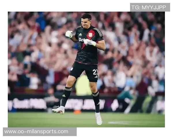 切尔西门将汉普顿荣膺BBC年度最佳女足球员称号